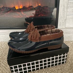 New! Warm Waterproof Duck Shoes Size 9